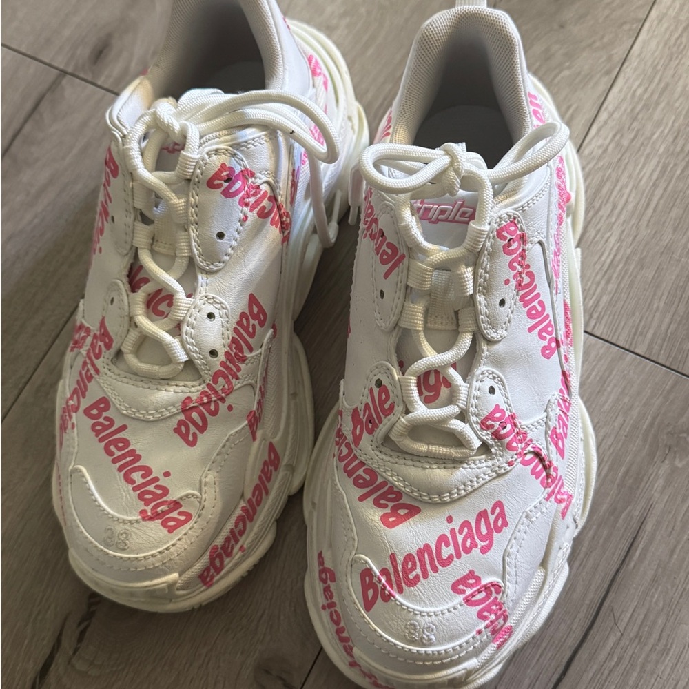 Balenciaga White and Pink Chunky Sneakers - Picture 3 of 5
